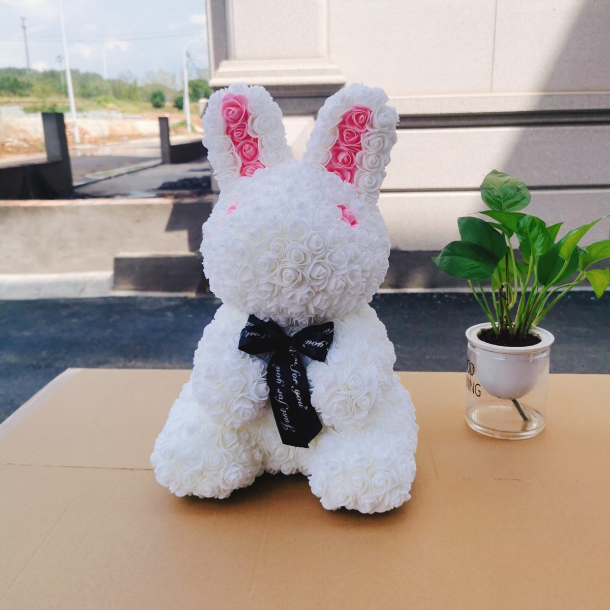 45cm Rosen Hase - Ewige Blumen Deko für Valentinstag, Hochzeit & Geschenk
